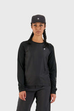 Load image into Gallery viewer, Mons Royale Womens Tarn Merino Shift Wind Jersey - Black