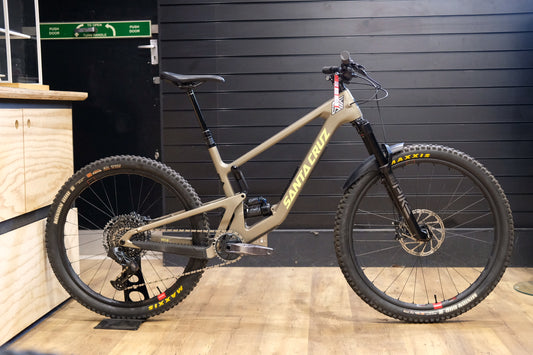 Ex Demo Santa Cruz 5010 Carbon C - GX AXS RSV Kit / Large