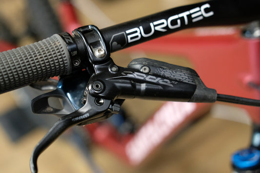 Ex Team Santa Cruz Hightower Carbon C - S Kit / Medium