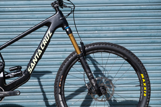 Ex Demo Santa Cruz Bronson Carbon CC - XO1 Kit / Large