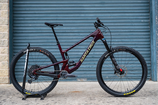 Ex Staff Santa Cruz Hightower Carbon C - S Kit