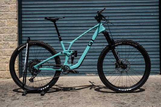 Ex Demo GT Sensor Carbon Pro LE 29 - Large