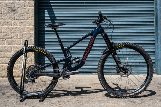 Ex Staff Santa Cruz Nomad Carbon CC - S Kit / Medium