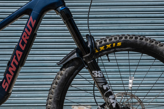 Ex Staff Santa Cruz Nomad Carbon CC - S Kit / Medium