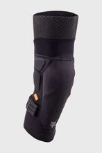 Load image into Gallery viewer, Fox Launch Knee Guard - Black