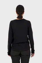 Load image into Gallery viewer, Mons Royale Womens Tarn Merino Shift Wind Jersey - Shark/Black