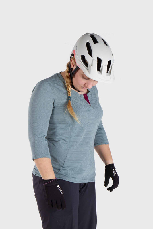 7Mesh Womens Desperado Merino Henley 3/4 sleeve - Arctic Blue