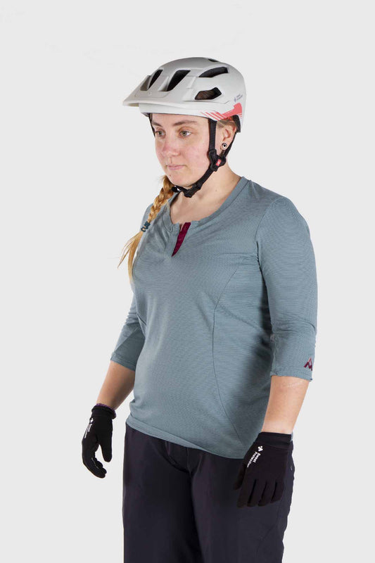 7Mesh Womens Desperado Merino Henley 3/4 sleeve - Arctic Blue