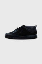 Load image into Gallery viewer, ION Scrub Amp Shoe - Black