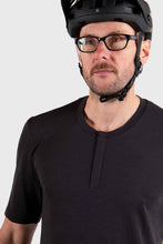 Load image into Gallery viewer, 7Mesh Desperado Merino Henley - Black