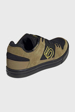 Load image into Gallery viewer, Five Ten Freerider - Hazy Yellow