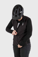 Load image into Gallery viewer, Mons Royale Redwood Wind Jersey Womens - Black
