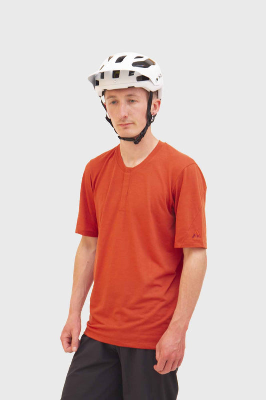 7Mesh Desperado Merino Henley - Brickwork