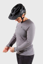 Load image into Gallery viewer, Sweet Protection Womens Hunter LS Merino Jersey 2021 - Light Grey