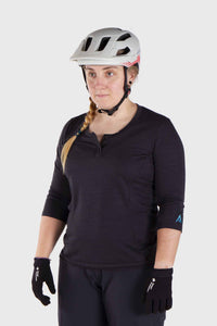 7Mesh Womens Merino Henley - Black